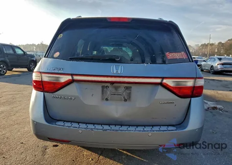 2012 Honda Odyssey Touring z USA, uszkodzony, nr VIN 5FNRL5H95CB088273